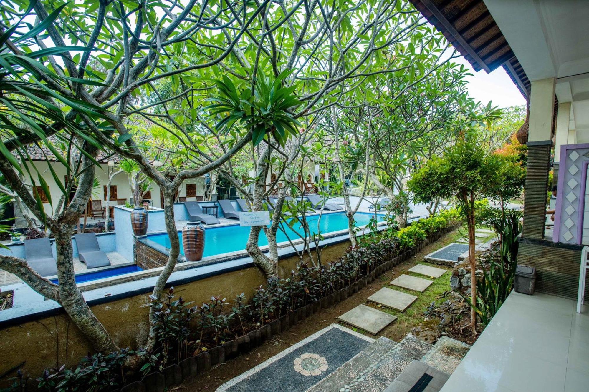 Tropical Garden By Tanis Hotel Nusa Lembongan  Exterior photo